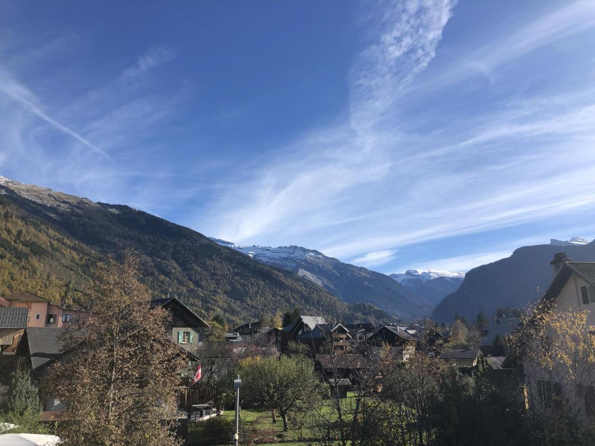 Appartement en hyper centre de Samoëns Buitenkant foto