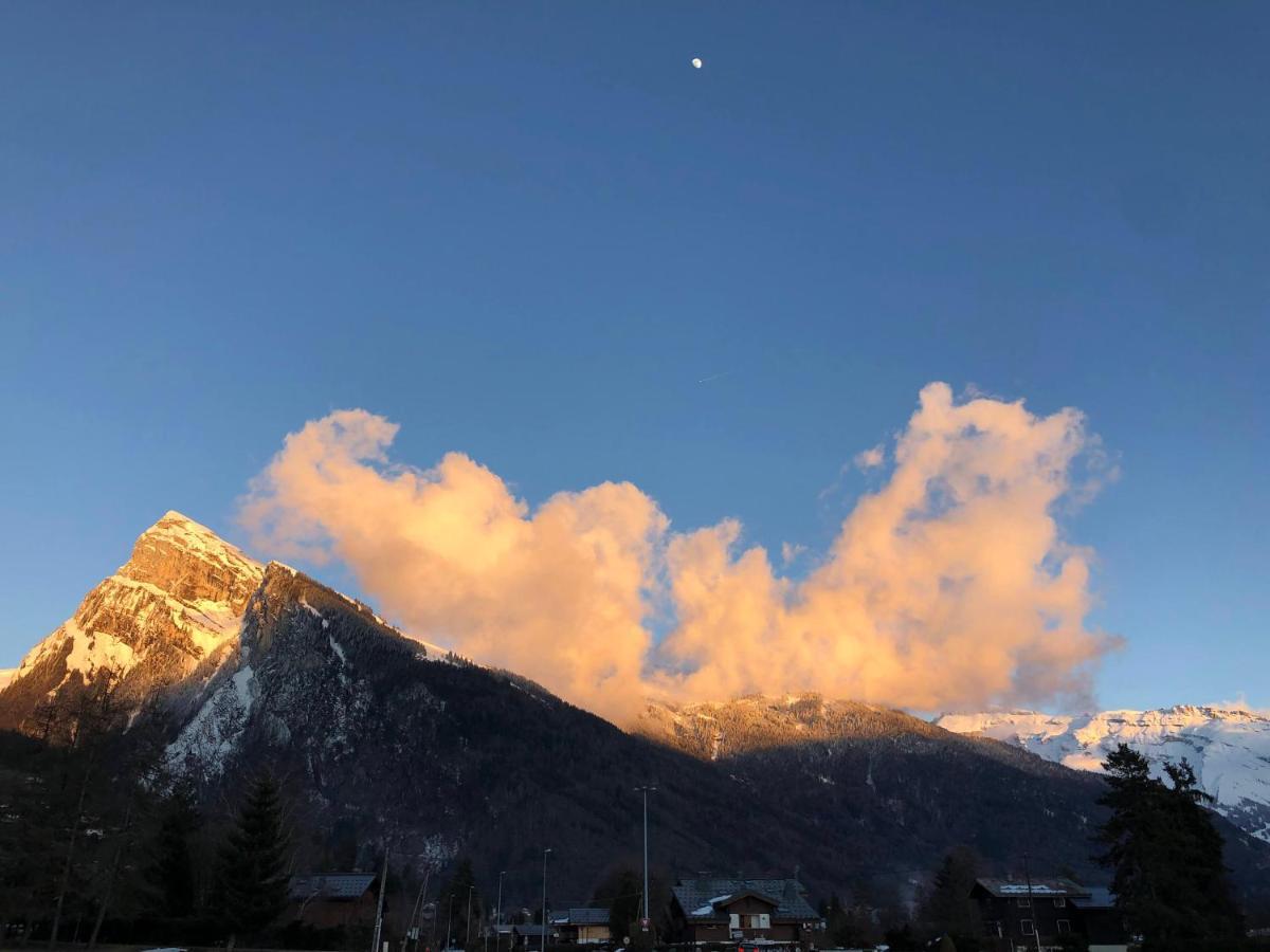 Appartement en hyper centre de Samoëns Buitenkant foto