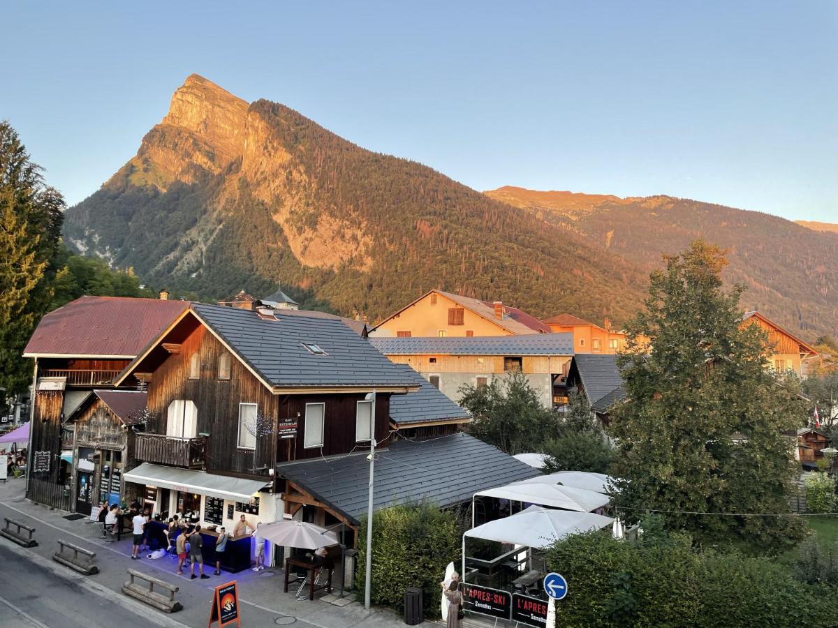 Appartement en hyper centre de Samoëns Buitenkant foto