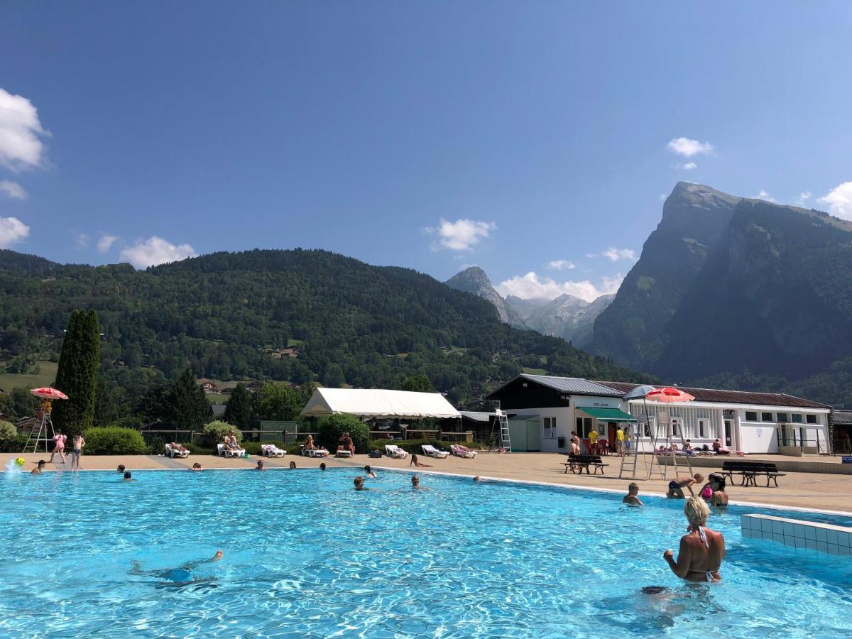 Appartement en hyper centre de Samoëns Buitenkant foto